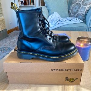 Dr. Martens - 1460 Women’s Combat Boots